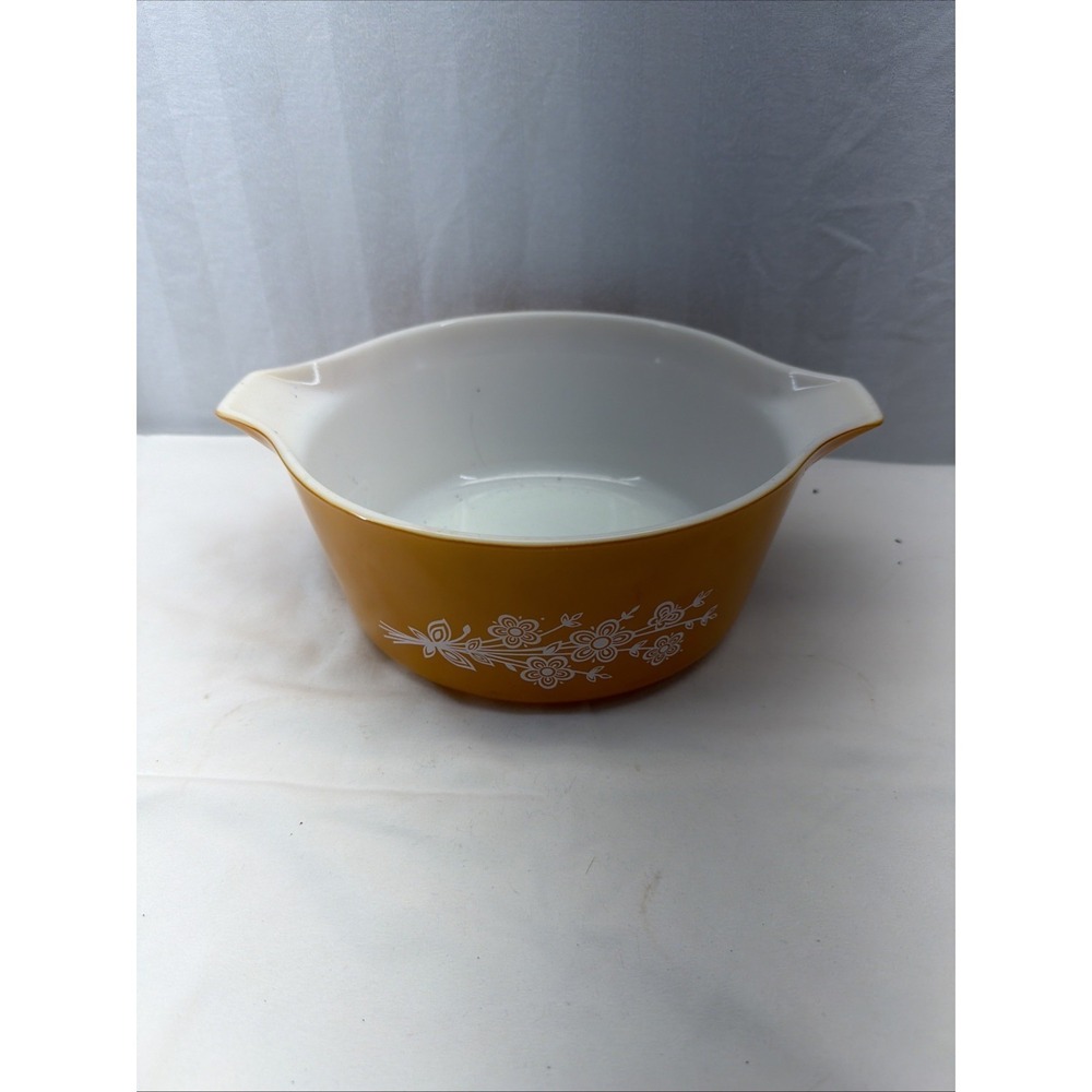 Pyrex Butterfly Gold Cinderella 2.5 L Casserole Dish Bowl 475-B VTG USA '79